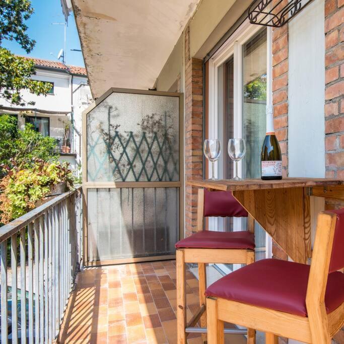 Enjoy Home - Bilocale Sulle Riviere A Due Passi Dalla Specola Padova Luaran gambar