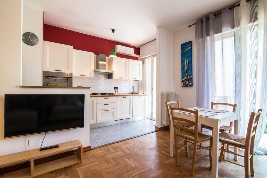 Enjoy Home - Bilocale Sulle Riviere A Due Passi Dalla Specola Padova Luaran gambar